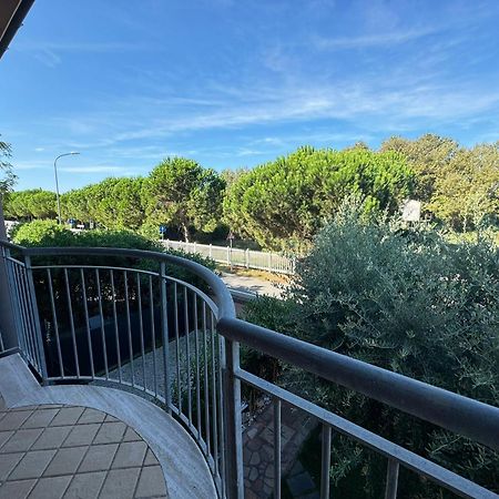 Pineta Apartament Tirrenia Kültér fotó