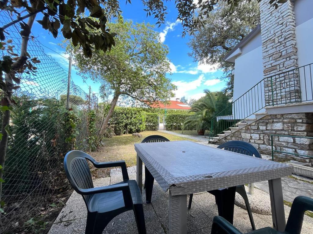 Pineta Apartament Tirrenia Kültér fotó