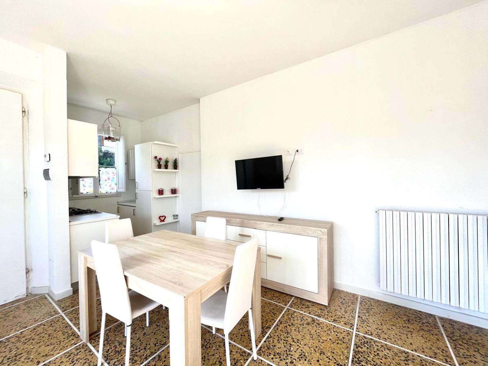 Pineta Apartament Tirrenia Kültér fotó