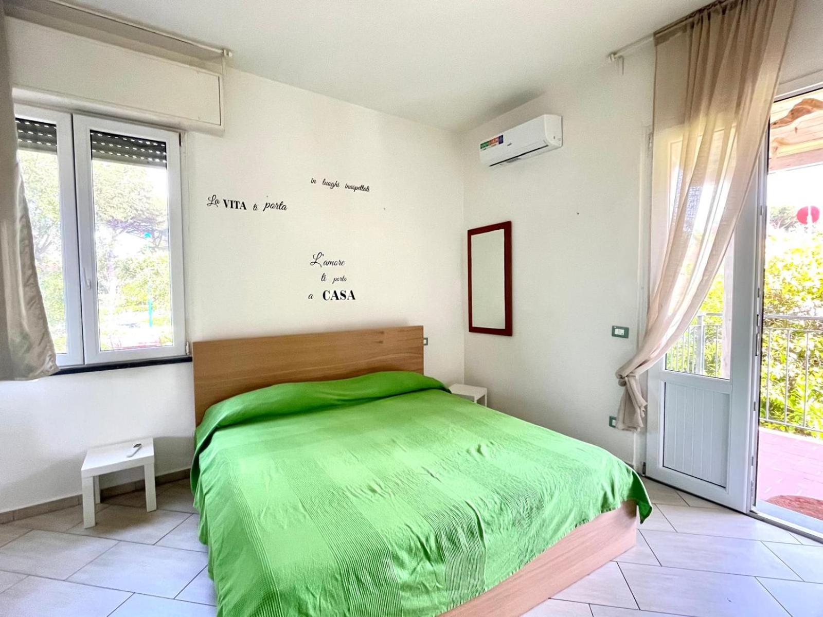 Pineta Apartament Tirrenia Kültér fotó